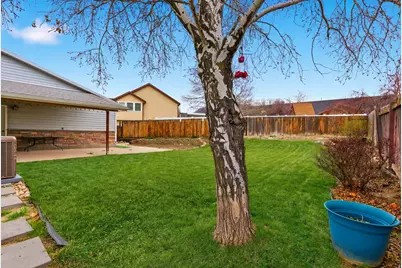 1206 E Moss Cir, Midvale, UT 84047 - Photo 29