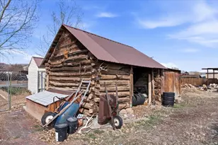 75 E 200 N, Aurora, UT 84620 - Photo 37