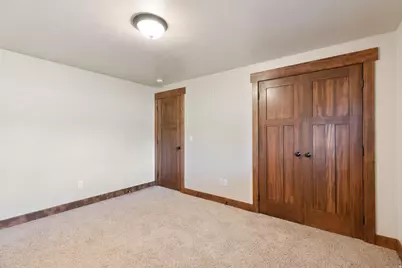 2029 S Cottage Ln, Garden City, UT 84028 - Photo 11