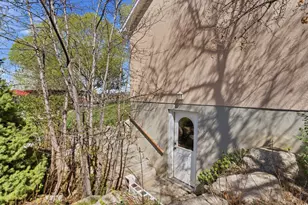 10218 S Sandy Willows Cove, Sandy, UT 84070 - Photo 59