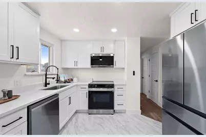 3691 W 7865 S, West Jordan, UT 84088 - Photo 9