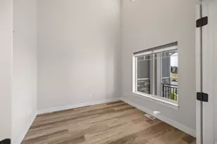 1876 W Crst Rdg Rd, Lehi, UT 84043 - Photo 3