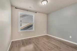 11607 S Grandville Ave W, South Jordan, UT 84009 - Photo 17