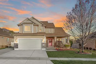 777 E Apple Blossom Way, Fruit Heights, UT 84037 - Photo 1