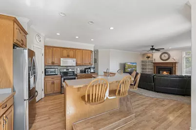 9839 N Timp View Dr, Eagle Mountain, UT 84005 - Photo 11