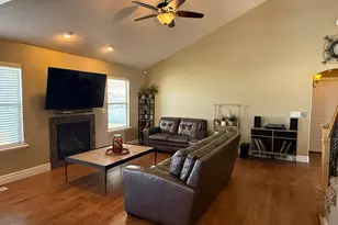 531 S Hale St, Grantsville, UT 84029 - Photo 3