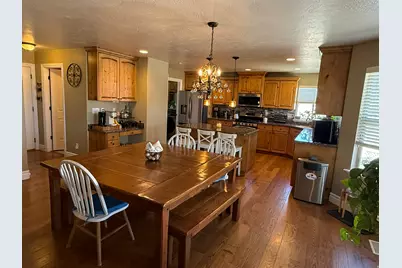 531 S Hale St, Grantsville, UT 84029 - Photo 9