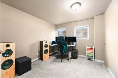 556 N New Star Dr W, Salt Lake City, UT 84116 - Photo 23