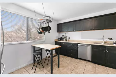 556 N New Star Dr W, Salt Lake City, UT 84116 - Photo 9