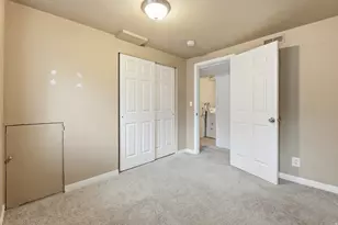 556 N New Star Dr W, Salt Lake City, UT 84116 - Photo 23