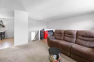 556 N New Star Dr W, Salt Lake City, UT 84116 - Photo 5