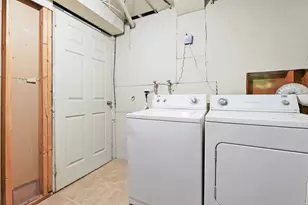 556 N New Star Dr W, Salt Lake City, UT 84116 - Photo 33