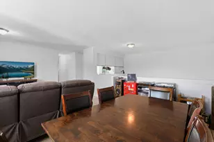 556 N New Star Dr W, Salt Lake City, UT 84116 - Photo 9