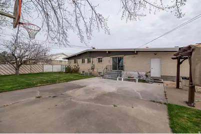 4963 S 2275 W, Roy, UT 84067 - Photo 25