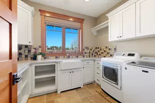 16 Snow Forest Ln, Sandy, UT 84092 - Photo 25