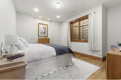 16 Snow Forest Ln, Sandy, UT 84092 - Photo 49