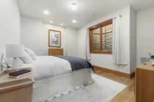 16 Snow Forest Ln, Sandy, UT 84092 - Photo 49