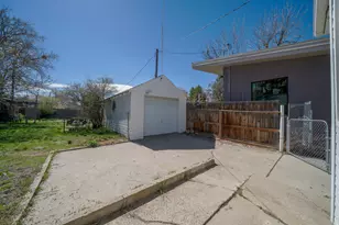 938 E 2700 S, Salt Lake City, UT 84106 - Photo 33
