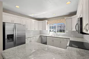 132 W 200 N, Centerville, UT 84014 - Photo 7