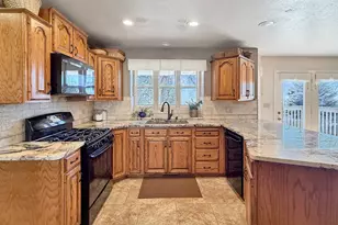 891 E 3300 N, North Ogden, UT 84414 - Photo 5