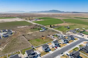 2927 W Coastline Dr S, Syracuse, UT 84075 - Photo 45