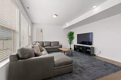 2927 W Coastline Dr S, Syracuse, UT 84075 - Photo 9