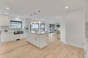 2768 S Grand Oak Cir E, Bountiful, UT 84010 - Photo 7