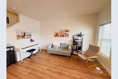 9387 N Vernham Ln, Eagle Mountain, UT 84005 - Photo 3