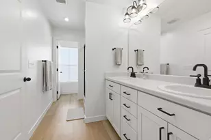 9387 N Vernham Ln, Eagle Mountain, UT 84005 - Photo 11