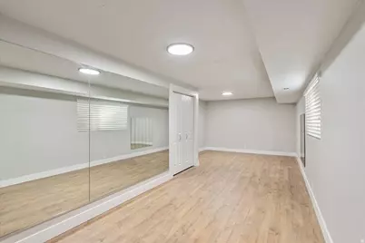 966 E Granite Peak Dr, Sandy, UT 84094 - Photo 25