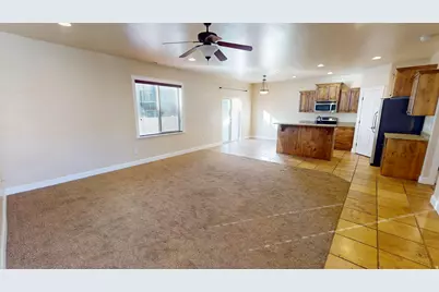 1247 N Baycrest Dr, Saratoga Springs, UT 84045 - Photo 5