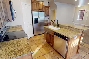 1247 N Baycrest Dr, Saratoga Springs, UT 84045 - Photo 9