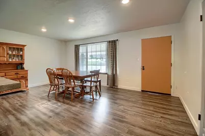 1540 Sunview Dr, Ogden, UT 84404 - Photo 9