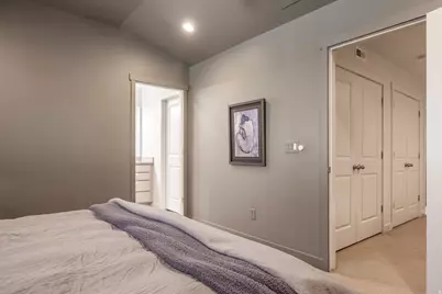 1055 S Painted Horse Ln W, Bluffdale, UT 84065 - Photo 13