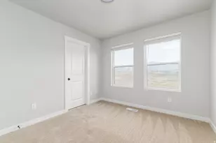 11437 S Engelmann Dr, Draper, UT 84020 - Photo 9