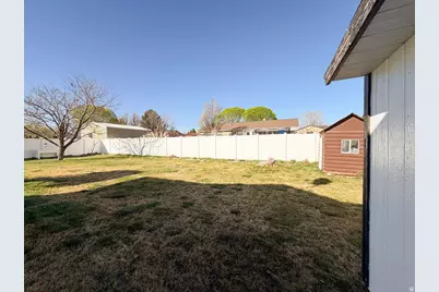 7436 S 2345 W, West Jordan, UT 84084 - Photo 9