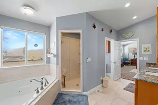 1761 S Davis Blvd E, Bountiful, UT 84010 - Photo 23