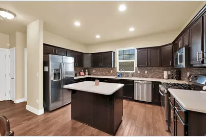 1841 W View Point Dr, Woods Cross, UT 84087 - Photo 3