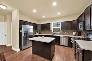 1841 W Vw Pt Dr, Woods Cross, UT 84087 - Photo 3