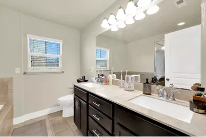 1841 W View Point Dr, Woods Cross, UT 84087 - Photo 15