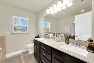 1841 W Vw Pt Dr, Woods Cross, UT 84087 - Photo 15