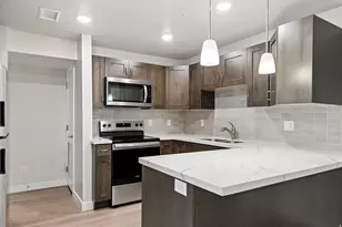 1032 E 400 S, Salt Lake City, UT 84102 - Photo 5