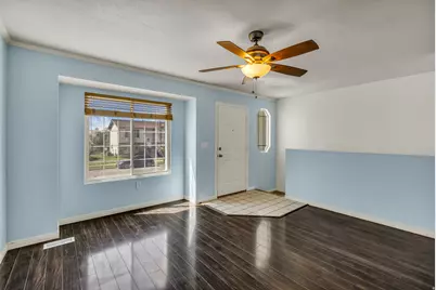 2115 Fremont Crest Ave, Syracuse, UT 84075 - Photo 3