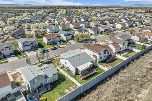 2115 Fremont Crest Ave, Syracuse, UT 84075 - Photo 33