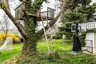 4160 S 2700 E, Holladay, UT 84124 - Photo 31