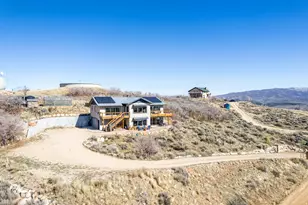 277 E Crestview Dr, Wanship, UT 84017 - Photo 47