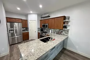 6929 S Vlg Hvn Dr, Midvale, UT 84047 - Photo 5
