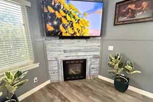 6929 S Vlg Hvn Dr, Midvale, UT 84047 - Photo 9