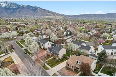 392 Cranberry Hill Dr, Draper, UT 84020 - Photo 35