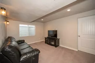 794 W Star Spangled Dr, Riverton, UT 84065 - Photo 31